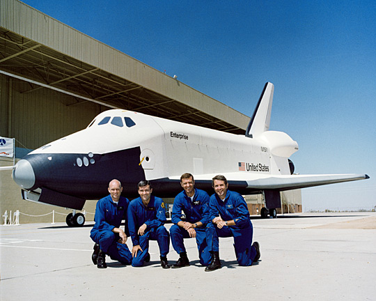 Shuttle approach and landing test crews, 1976