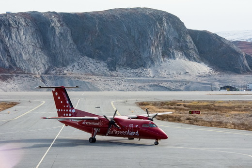 Air Greenland Dash 8 Q200 taxiing in from the main runway at Kangerlussuaq.