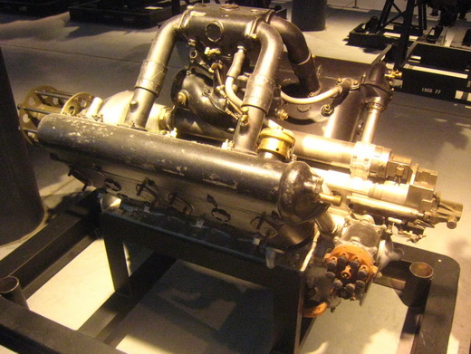 Restored HS.8Ca geared-output engine, similar to the 8Cb used on the SPAD S.XII