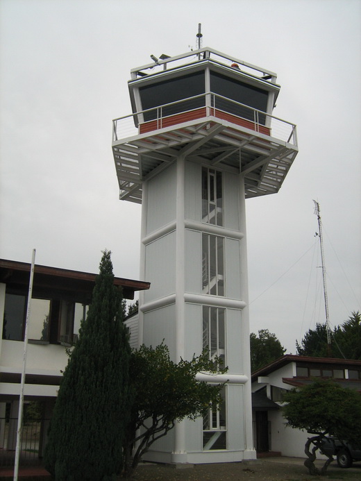 Nueva torre de control, en reemplazo de la dañada por el terremoto de Chile de 2010