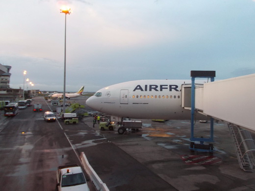2012 plane Abidjan 8667222456.jpg