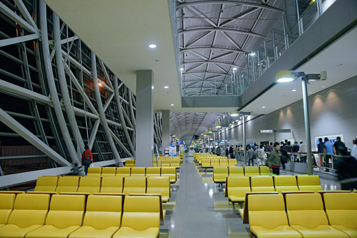 
3rd floor boarding lobby, part of the longest airport concourse in the world.