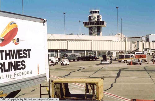 Metropolitan Oakland International Airport picture