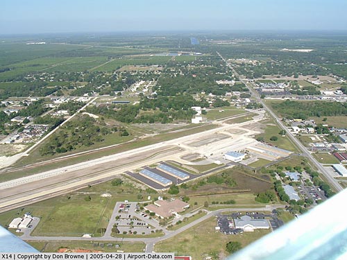 La Belle Municipal Airport picture