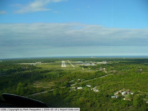 Waukegan Regional Airport picture