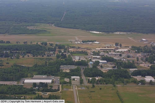 Gladwin Zettel Memorial Airport picture