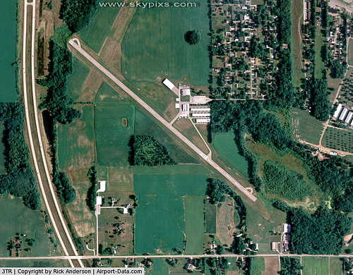 Jerry Tyler Memorial Airport picture