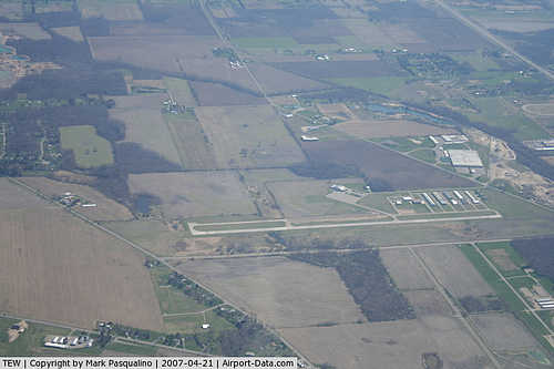 Mason Jewett Field Airport picture