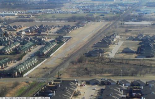Sycamore Strip Airport picture
