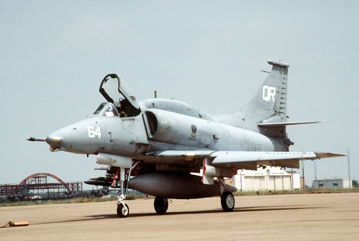 
An A-4M of VMA-322 on the tarmac in Texas