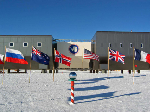 
The Amundsen–Scott South Pole Station during the 2007–08 summer season