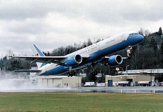 
A C-32, a specially configured version of the Boeing 757-200 commercial intercontinental airliner (89th Airlift Wing)