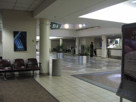 
Interior view of Birmingham International Airport (BHM) Concourse B.