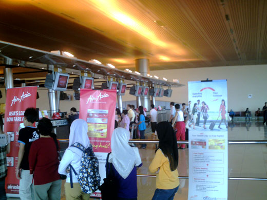 
AirAsia Check In Counters