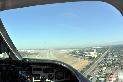 
Long Beach Airport runway 30 short final.