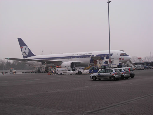
LOT Polish Airlines Boeing 767-300 at stand