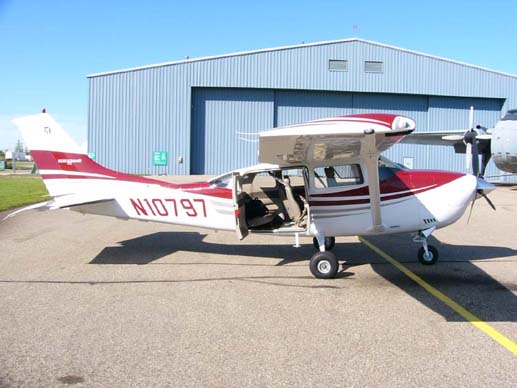 
2005 model Cessna T206H Stationair, showing its large 