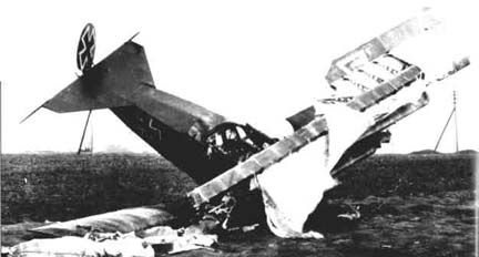 
Lothar von Richthofen's crashed triplane (serial 454/17)