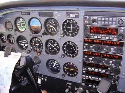 
Cessna 172R instrument panel