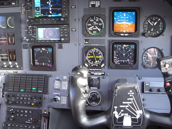 
Pilatus PC-12 Instruments and Sub-Panel