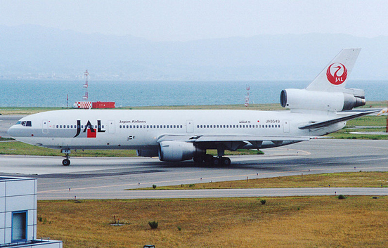 
Japan Airlines DC-10-40
