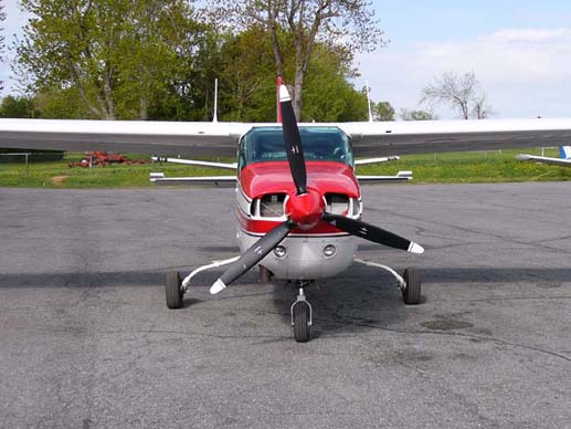 
A Cessna T210L shows the later model's strutless cantilever wing