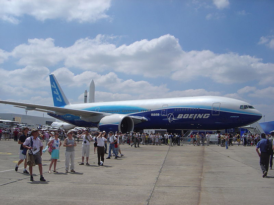 
The record-breaking 777-200LR Worldliner, presented at the Paris Air Show 2005.