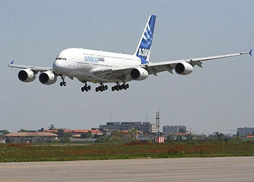 
A380 MSN001 about to land after its maiden flight
