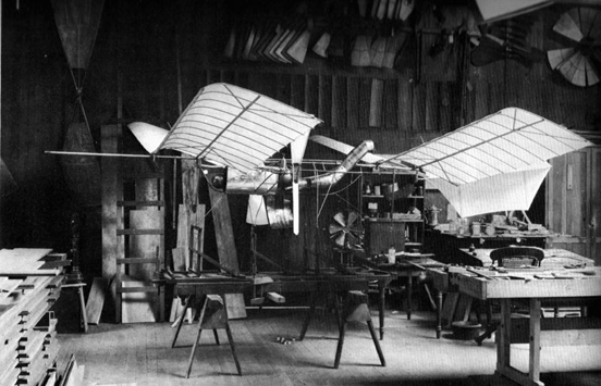 
Langley's 1/4-scale model; it flew several hundred yards on August 8, 1903.