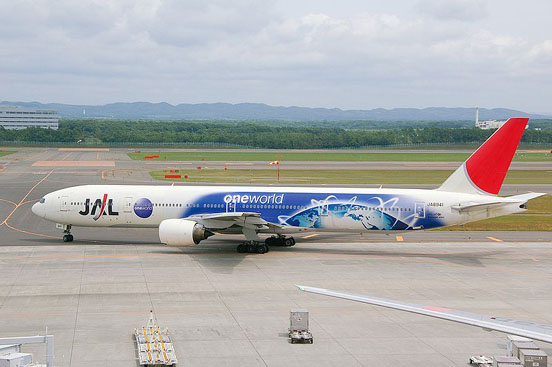 
A Japan Airlines Boeing 777-300 with special Oneworld livery. Oneworld is the third largest airline alliance after Star Alliance and SkyTeam.