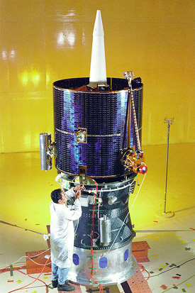 
The fully assembled Lunar Prospector spacecraft is shown mated atop the Star 37 Trans Lunar Injection module
