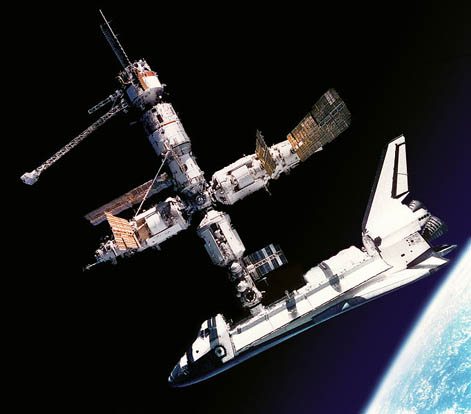 
Space Shuttle Atlantis docked to Mir on July 4, 1995 during STS-71