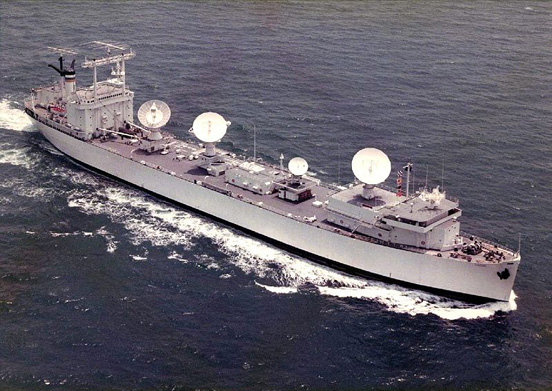 
Vanguard (T-AGM-19) seen here as a NASA Skylab tracking ship. Note the SatCom tracking radar and telemetry antennas.