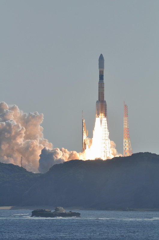 HTV-2 departing Tanegashima spaceport bound for the International space station