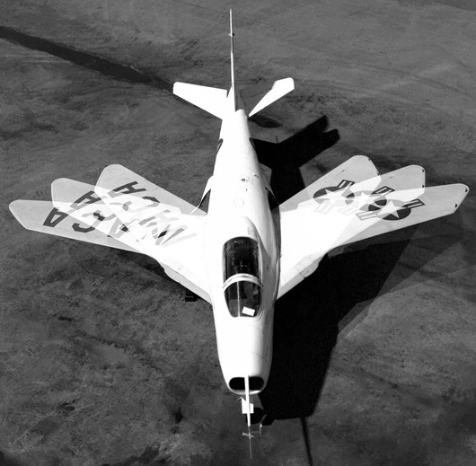 Bell X-5 variable-sweep wing testbed