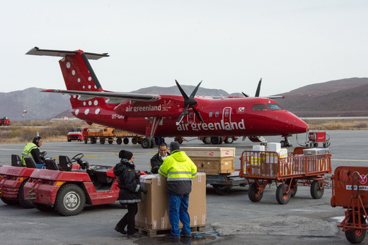 Short take-off and landing (STOL) capability and the ability to carry both passengers and freight are important for airline success in the far north.