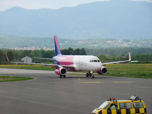 WizzAir airplane taxiing in Tuzla International Airport