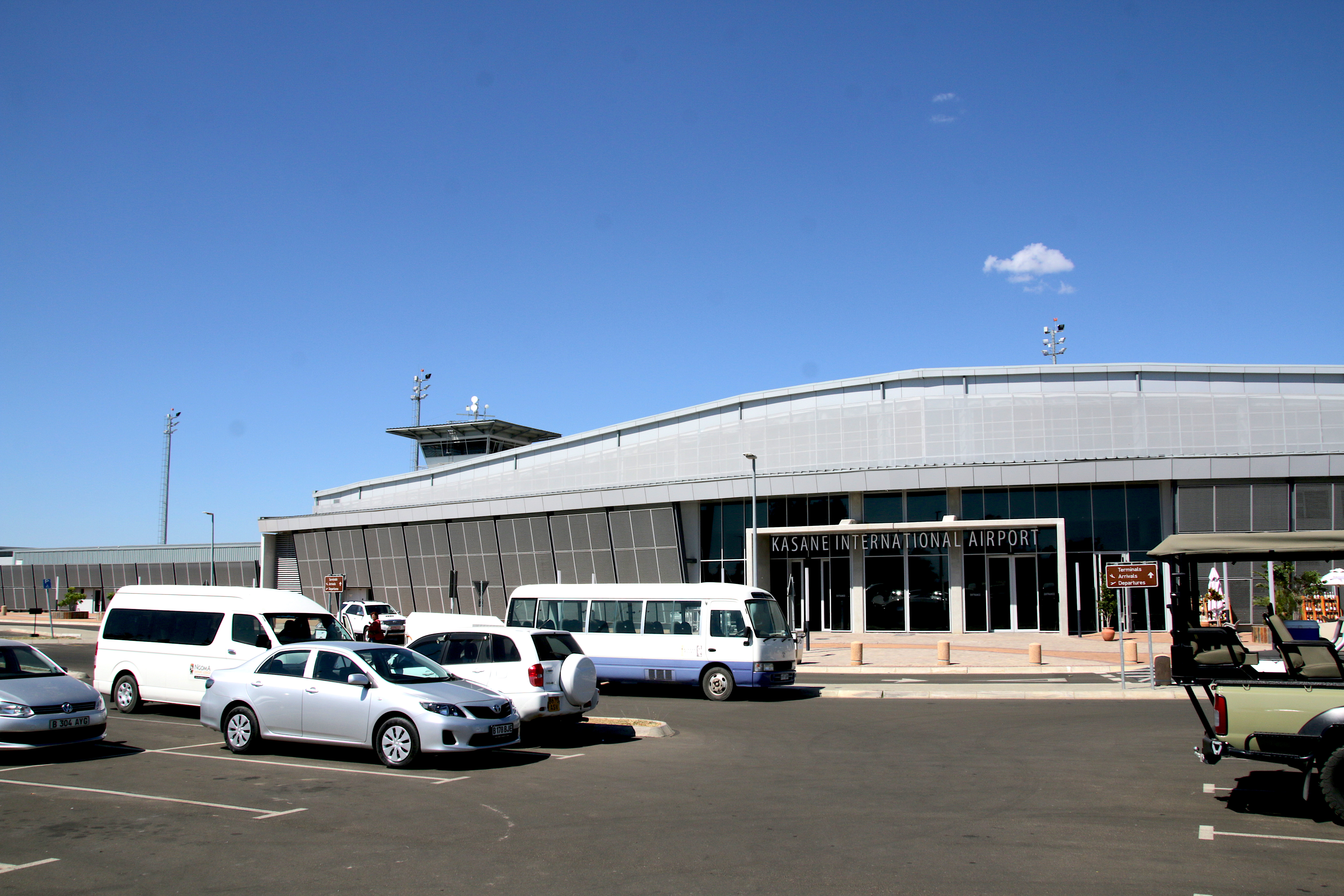 botswana airport for safari