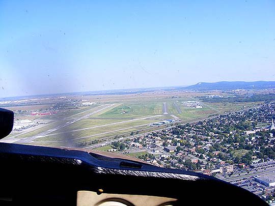 Montréal Saint-Hubert Longueuil Airport