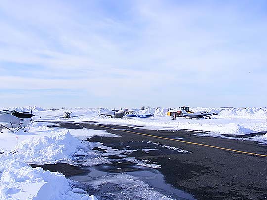 Montréal Saint-Hubert Longueuil Airport