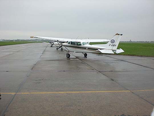Montréal Saint-Hubert Longueuil Airport