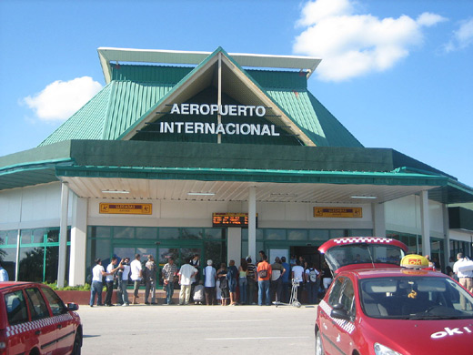 Frank País Airport