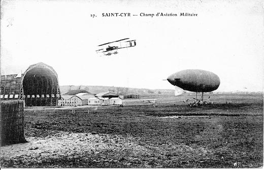 Saint-Cyr-l'&Eacute;cole Aerodrome photo