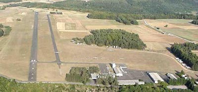 Burg Feuerstein Airport