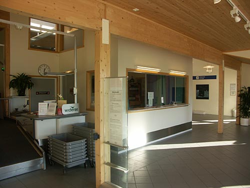 Leknes Airport picture