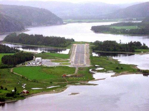 Namsos Høknesøra Airport picture