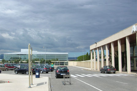 Reus Barcelona Airport photo