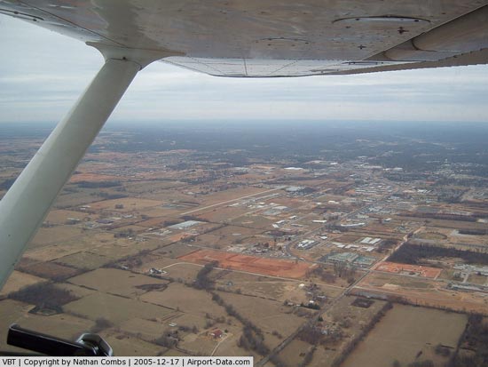 Bentonville Municipal louise M Thaden Field Airport