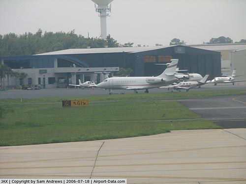 Jacksonville International Airport picture