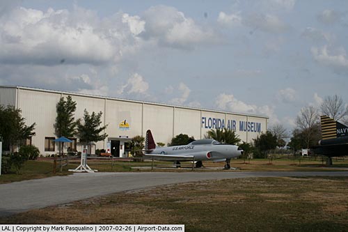 Lakeland Linder Regional Airport picture